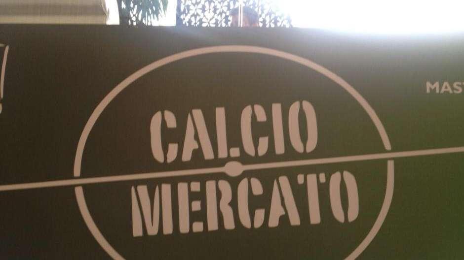 MERCATO - Milan, domani arriva de Ketelaere. Napoli, Lo Celso se parte Zielinski. Atalanta, proseguono i contatti per Pinamonti. Fiorentina, obiettivo Kjaer