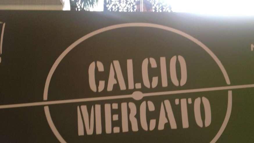 MERCATO - Empoli in chiusura per Destro. Bayern Monaco, idea Ronaldo in caso di addio a Lewandoski. Ajax, si lavora per il ritorno di Suarez. Salernitana su Pinamonti e Pirola. Napoli-Deulofeu: manca l'accordo con l'Udinese