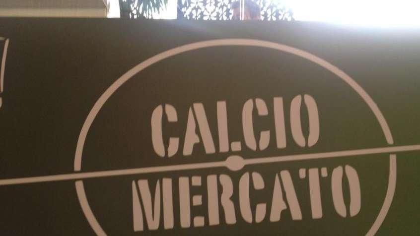 MERCATO - Milan, Bennacer ha firmato il rinnovo. Fiorentina, Commisso: "Credo che Gonzalez resterà qui". Depay verso l'Atletico Madrid. L'Arabia Saudita tenta Messi. Inter, domani nuovo incontro per Skriniar. Newcastle su Milinkovic-Savic
