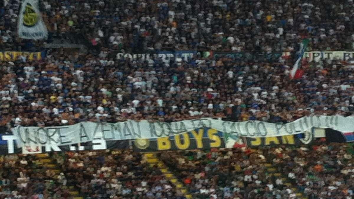 Striscione nerazzurro per il boemo: "Onore a Zeman, icona del calcio pulito"