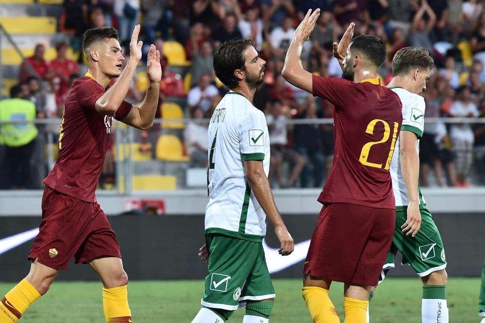 LA VOCE DELLA SERA - Roma-Avellino 1-1, Di Francesco: "Campo indecente". Malcom sempre più vicino, Gerson va alla Fiorentina. Sorteggiato il tabellone in Coppa Italia, Pallotta sospeso in Champions League