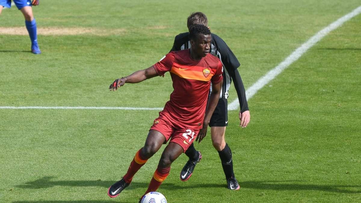 "Dentro ci sono le banane", Felix Afena-Gyan chiarisce: "Nessun commento razzista, scherziamo come una famiglia"
