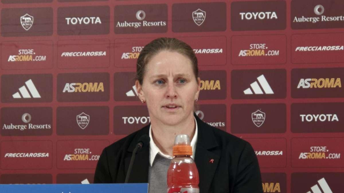 Ajax Femminile, Bakker: "Dobbiamo essere più concrete. Siamo consapevoli di poter scrivere la storia"