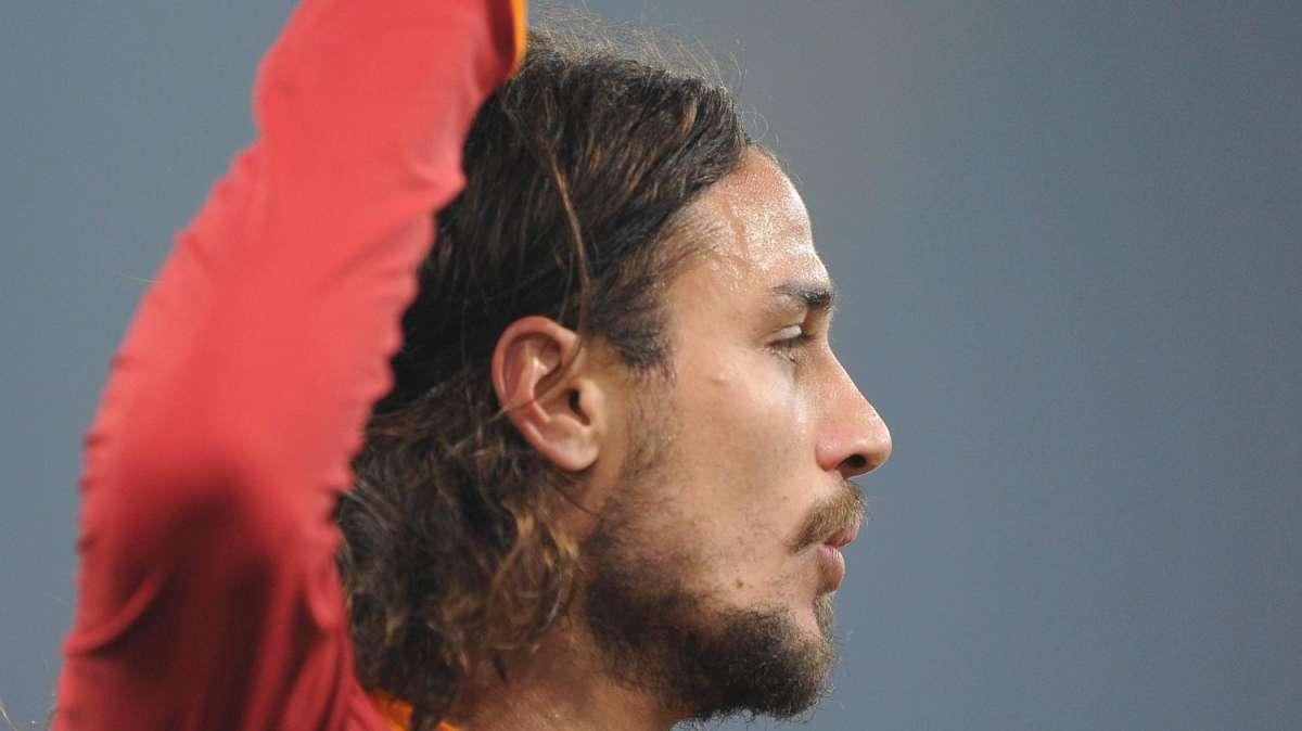Osvaldo a Mondo Gol: "Spero di rientrare col Siena. L'anno prossimo Roma in Champions. Totti il più forte italiano di tutti i tempi"