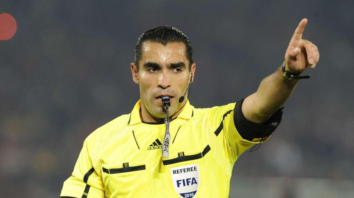 Arbitri, linea dura su falli e proteste