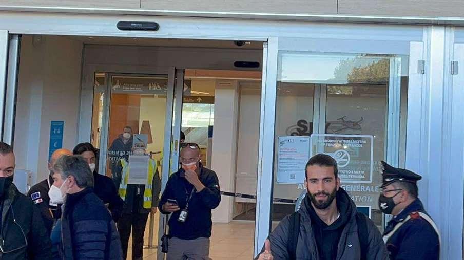 Oliveira ai tifosi: "Non vedo l'ora di vedervi allo stadio"