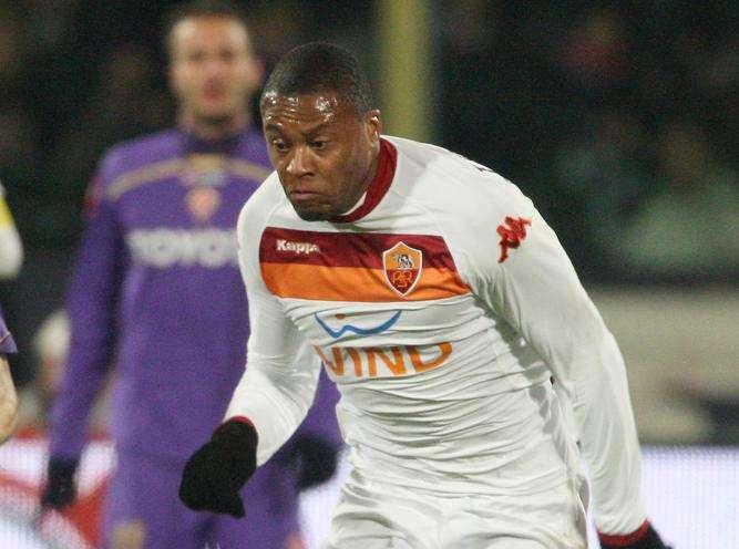 Burdisso, Benitez si cautela. Baptista capirà che non è un top player?