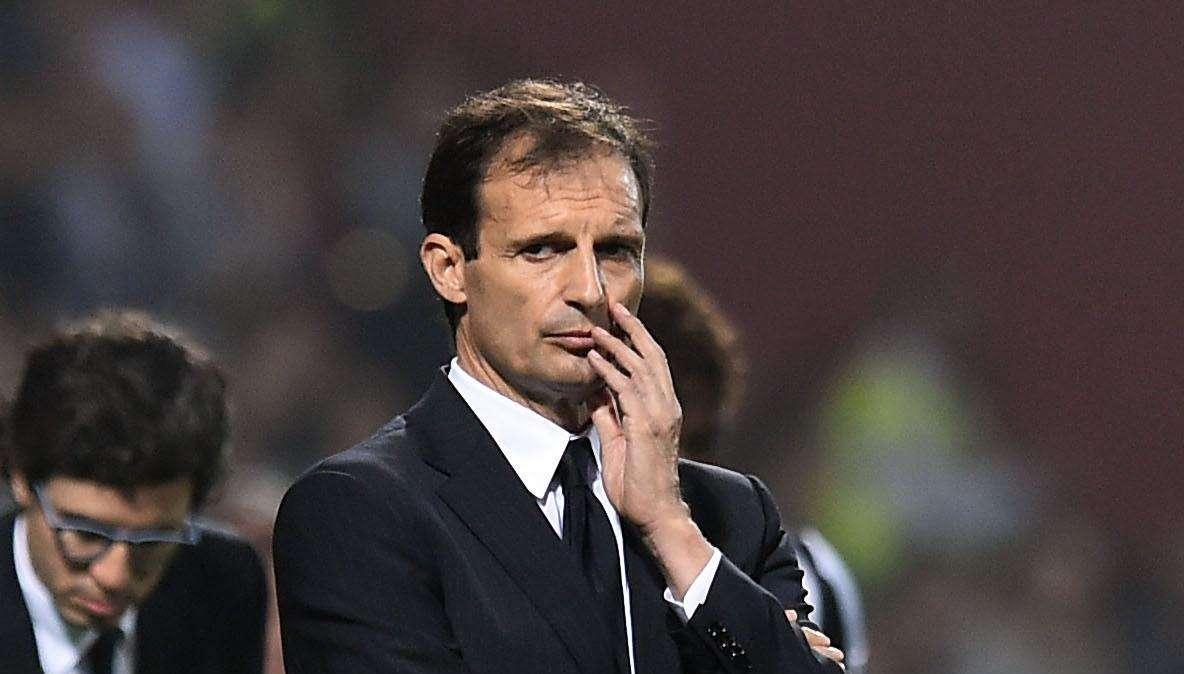 Juventus, Allegri: "Tevez in fuorigioco al gol di Llorente? Come con la Roma, nessuno se ne è accorto..."