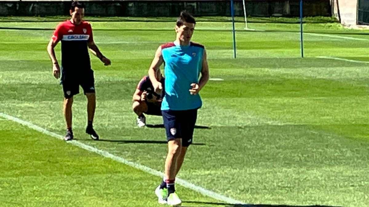 Cagliari, Shomurodov si allena già con la squadra grazie al nulla osta della Roma
