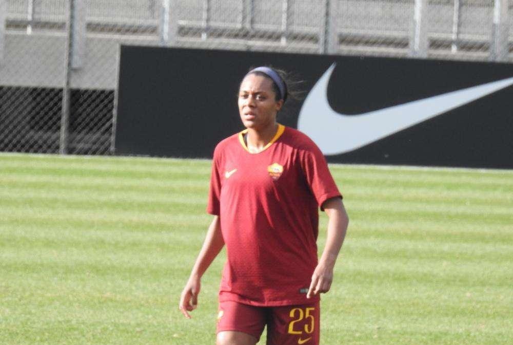 Roma Femminile, Swaby aderisce a Common Goal: "Il calcio mi ha aiutata molto, ora voglio che aiuti gli altri. Il razzismo non è una questione politica, ma di umanità"