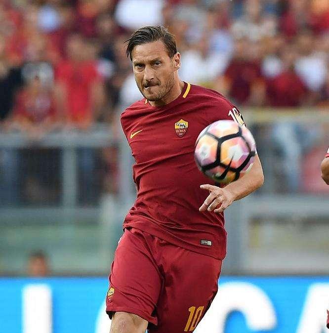 15 anni fa la prima tripletta di Francesco Totti. VIDEO!