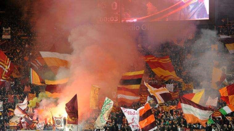 Twitter AS Roma: "Sold out con il Barcellona, posti disponibili solo con mini-abbonamento"