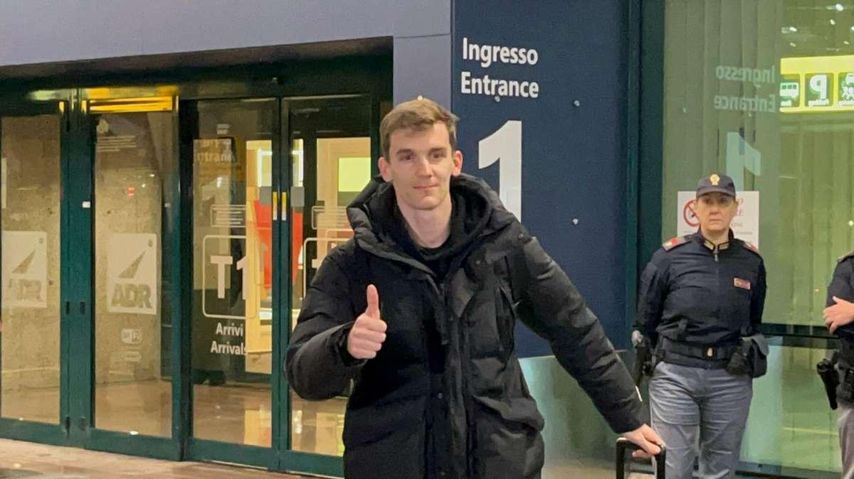 Llorente: "I tifosi della Roma mi hanno piacevolmente sorpreso. Vengono in tanti allo stadio nonostante la pista di atletica"