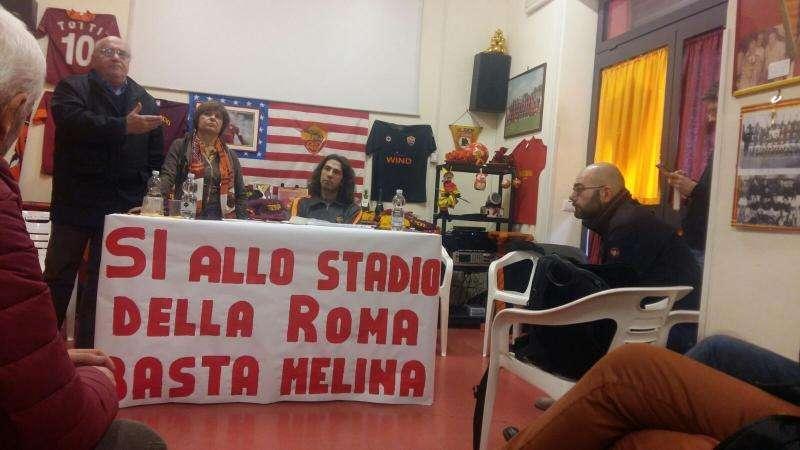 TESTACCIO - Striscione: "Sì allo stadio della Roma, basta melina". Pittueo: "Molti stanno aderendo alla nostra iniziativa". FOTO! VIDEO!