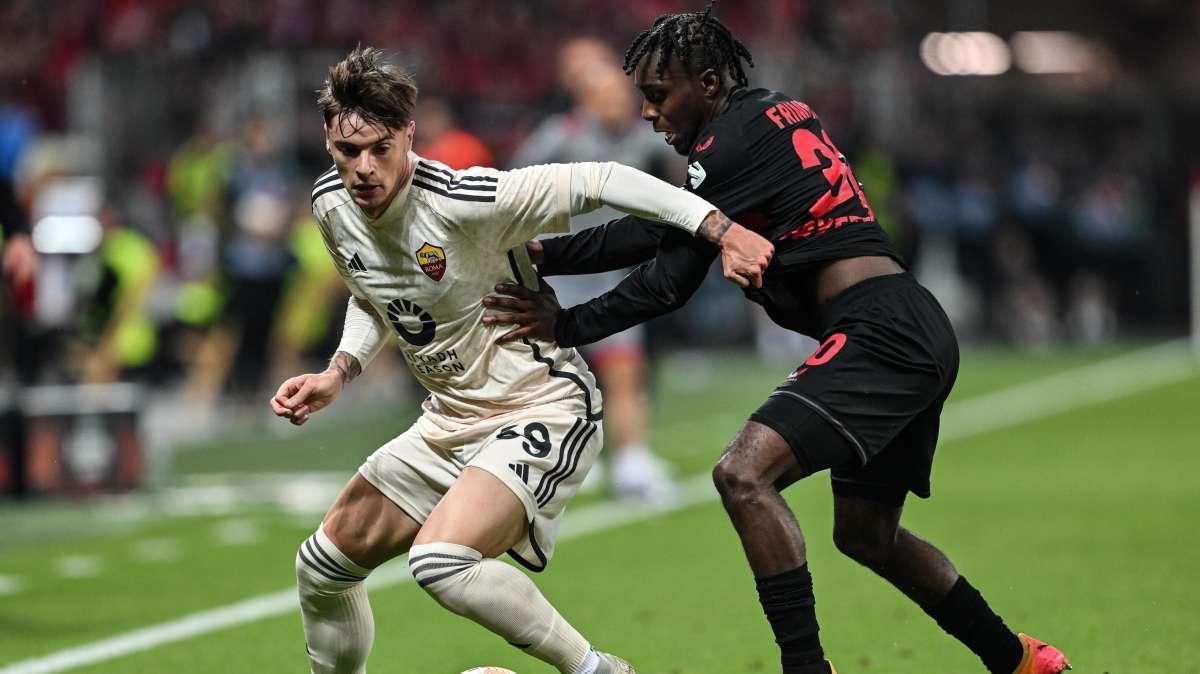 Calciomercato Roma - Rinviato il volo di Zalewski per Istanbul, ma la trattativa con il Galatasaray continua. Mario Rui soluzione di riserva 