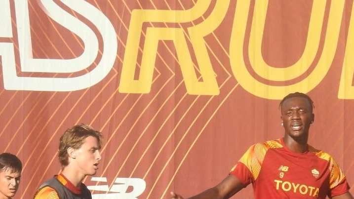 Real Betis-Roma - L'attesa dei tifosi: "Non siamo belli, ma siamo lì. Abbiamo tanto potenziale da esprimere. È il momento di Abraham"