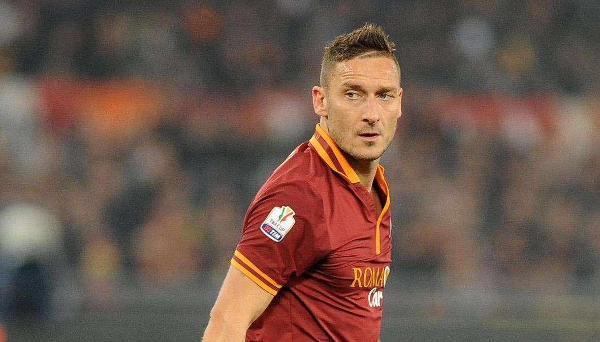The Weekly - Top 11 errori arbitrali: l'espulsione di Totti contro la Corea del Sud al 5^ posto