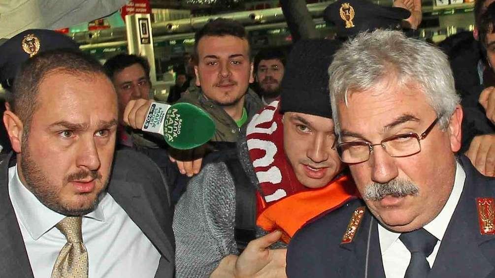 LA VOCE DELLA SERA - Paredes e Nainggolan arrivano a Roma. L'ex Boca: "Volevo la Roma". Un turno di stop per Castan, De Rossi e Ljajic 