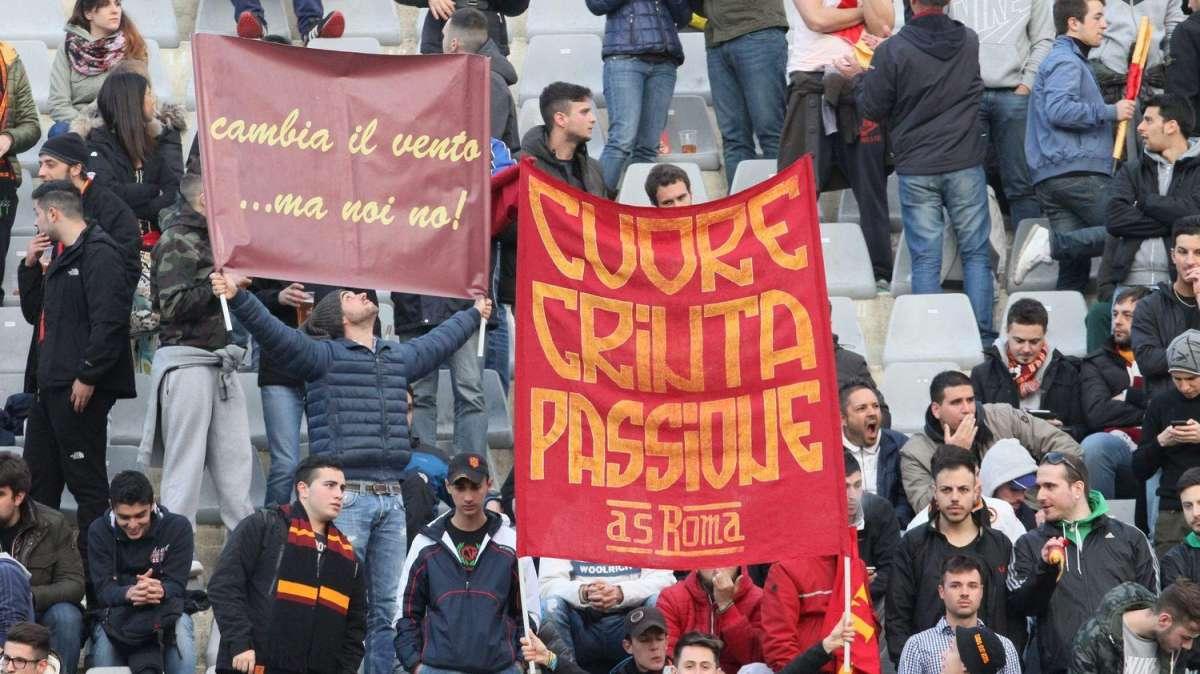 Giudice Sportivo: 15mila euro di multa alla Roma per lancio di fumogeni dei tifosi al Franchi. De Jong salta la gara di venerdì