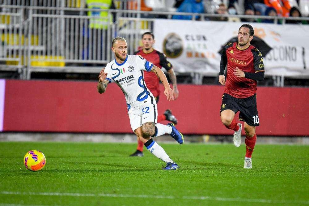 Inter, Dimarco rinnova fino al 30 giugno 2026