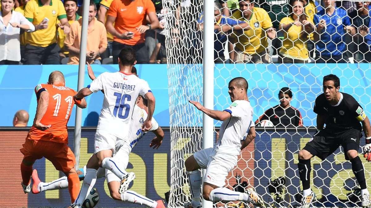 Brasile 2014, Olanda-Cile 2-0. La Spagna salva l'onore: battuta l'Australia 3-0