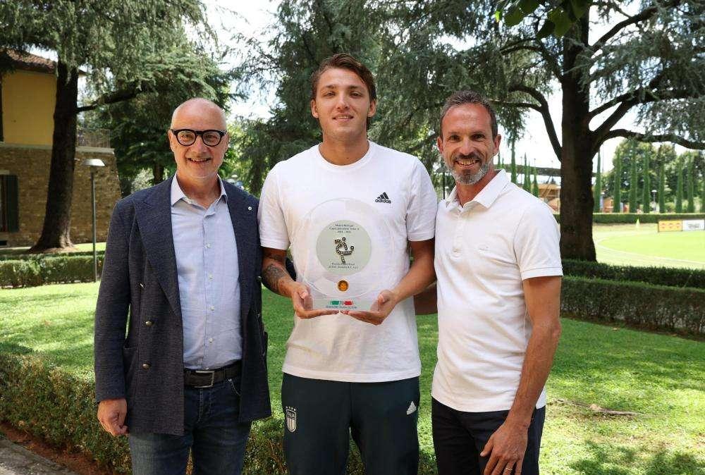Retegui ha ricevuto il premio "Paolo Rossi"