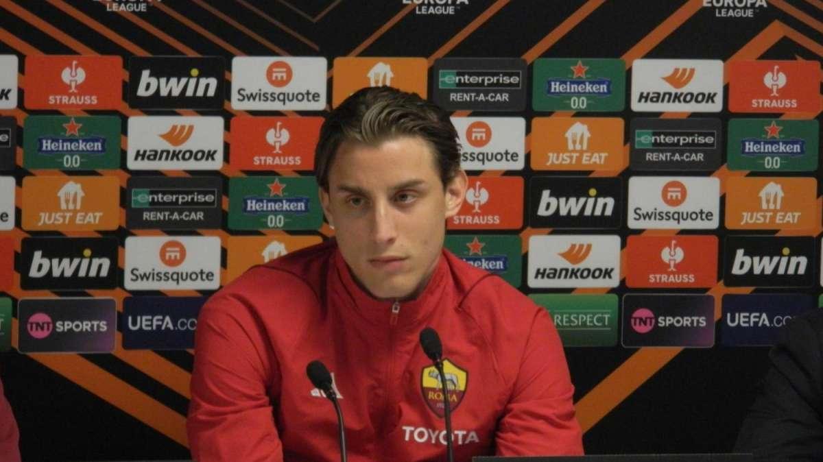 Conferenza stampa - Bove: "Il paragone con De Rossi è un onore. Gioco meno? Sono tranquillo, in allenamento vedo progressi e quando vengo chiamato in causa do sempre il massimo"