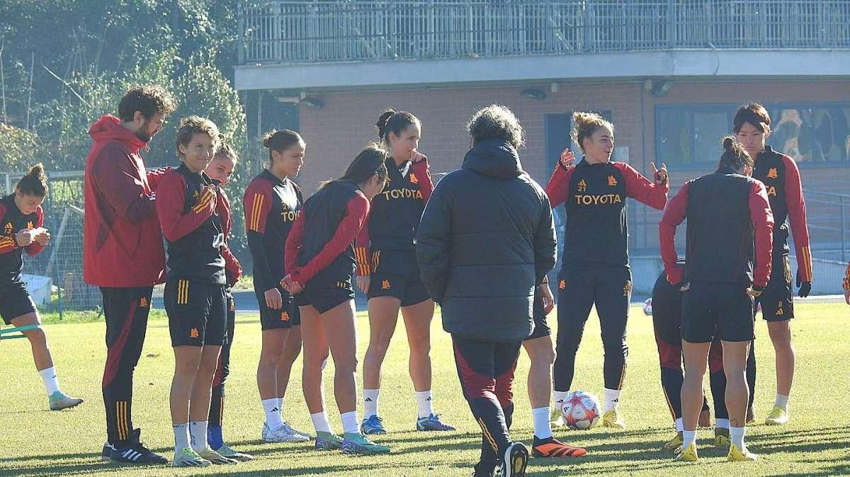 Rifinitura Roma Femminile - Lavoro atletico e possesso palla in vista del PSG. VIDEO! FOTO!