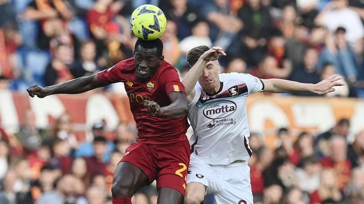 Camara non verrà riscattato, tornerà all'Olympiacos 