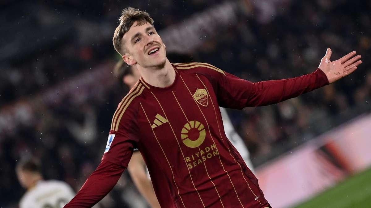 Roma-Sampdoria 4-1 - La gara sui social: "Un po' di fiducia in questa stagione nera. Basta con la squadra schierata con il falso 9: abbiamo gli attaccanti, mettiamoli!"