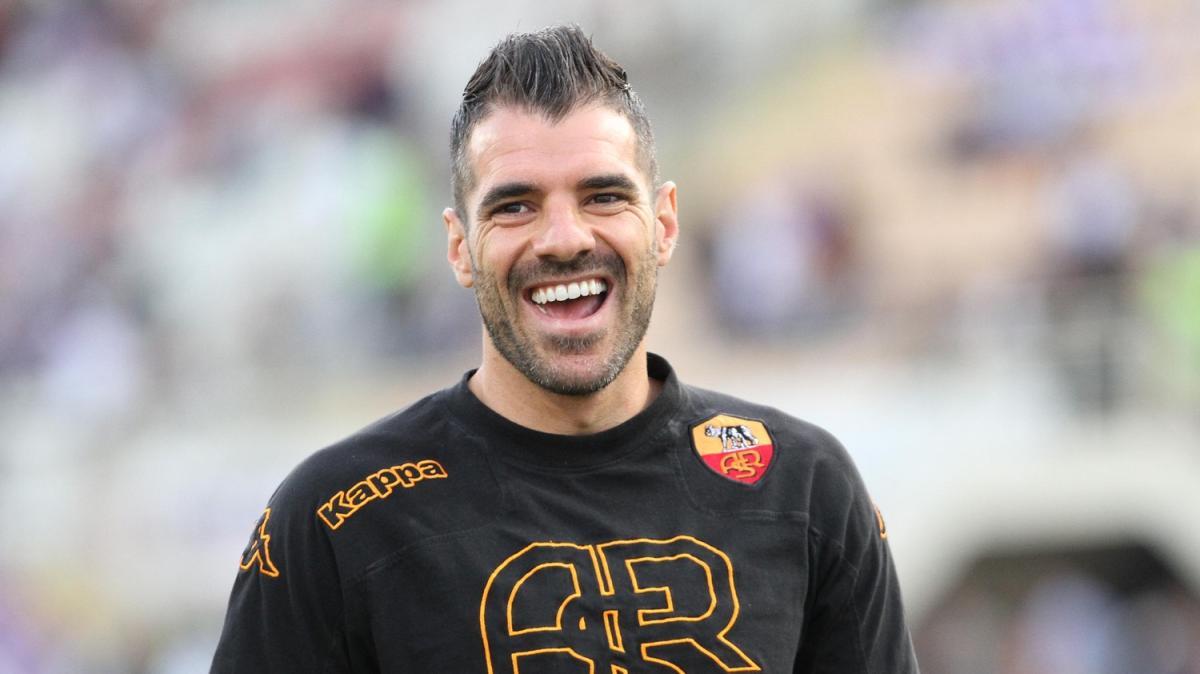 Perrotta: "Non diamo la colpa a Strootman e a De Sanctis. La Roma ha avuto il suo momento negativo, la Juventus ancora no"