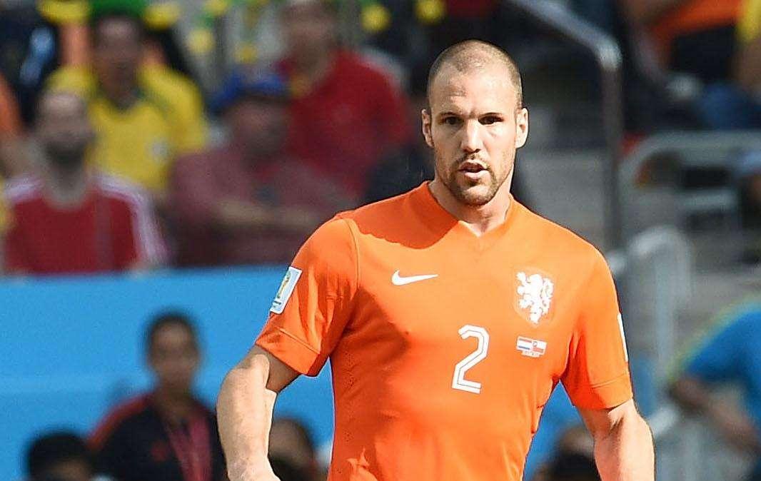 Pedullà: "Roma, piace Vlaar per la difesa"