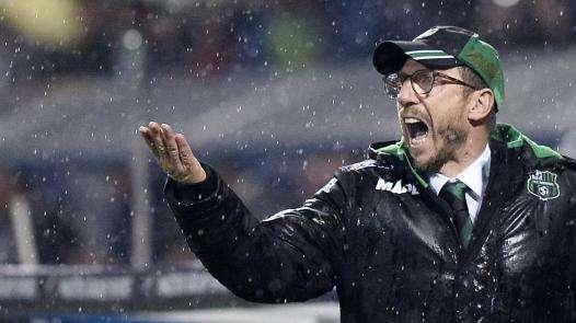Di Francesco: "Dalla Roma non ho sentito nessuno. Zeman il mio maestro"