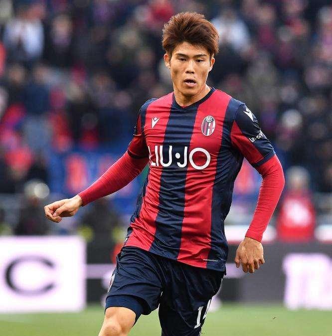 Bologna, Tomiyasu: "Se giochiamo bene, il risultato arriverà"