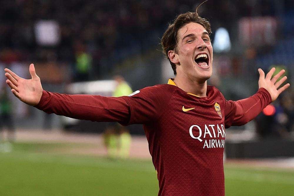 LA VOCE DELLA SERA - Trigoria, lussazione a un dito del piede sinistro per Nzonzi. Monchi: "Zaniolo è il futuro della Roma". Si lavora al rinnovo del numero 22