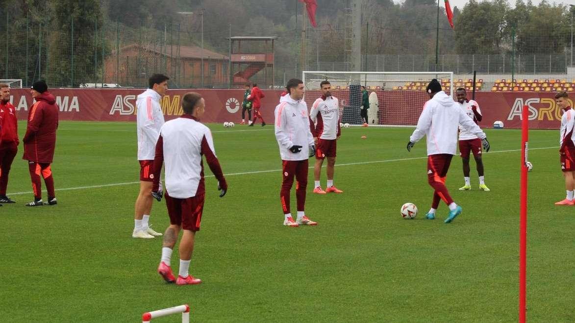 TRIGORIA - Ancora scarico per chi ha giocato a Udine. Esercitazioni sui tiri in porta per gli altri. VIDEO!