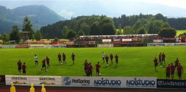 AS Roma su Twitter: "Domani unico allenamento alle 10.30"