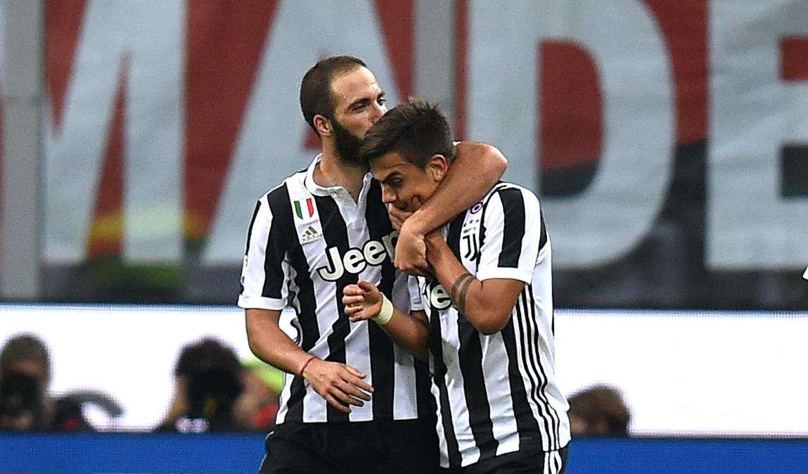 Il messaggio di Dybala dopo il ritiro di Higuain: "Sei un fenomeno"