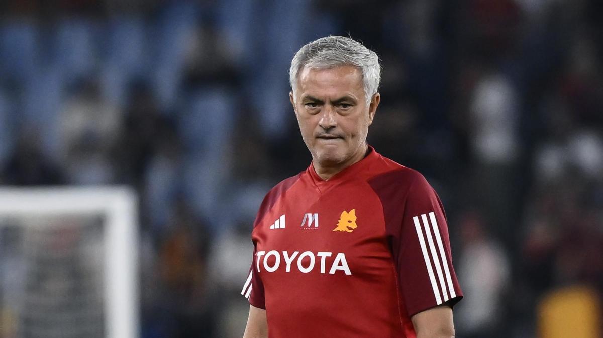 Mourinho: "La gestione dei giocatori è obbligata, ma sarà un'opportunità per Belotti". VIDEO!