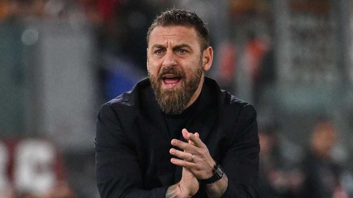 Si pensa inevitabilmente al futuro, ma servono prima 6 punti e De Rossi ha i suoi problemi di formazione