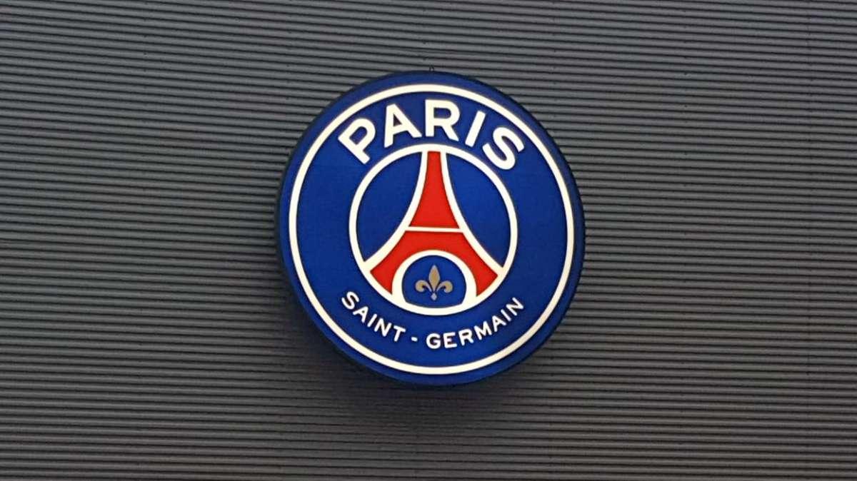 PSG, tre cessioni in Qatar e la UEFA apre le indagini: cosa rischia il club parigino