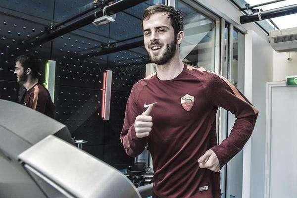 Twitter AS Roma: "Allenamento mattutino a Rotterdam. Personalizzato per Doumbia" FOTO!