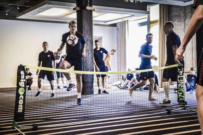 SAINT LOUIS - Allenamento in palestra e calcio tennis prima della sfida contro il Liverpool. FOTO!