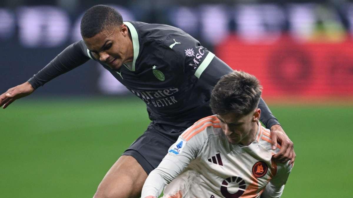 Milan-Roma 1-1 - Termina in parità la partita a San Siro. I giallorossi rispondono con Dybala al gol di Reijnders