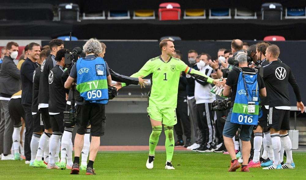 Germania: "Neuer, siamo motivati fino alla punta dei capelli"