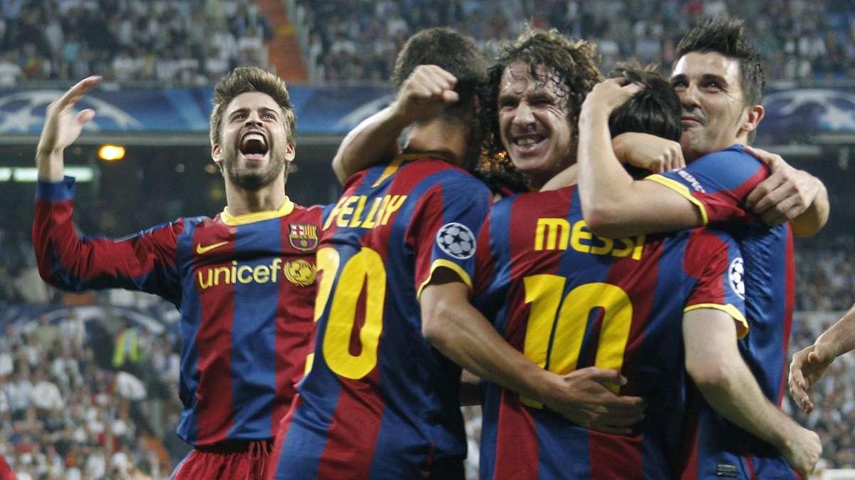 Barça: festa con una pioggia di peperoni in campo 