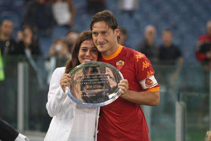 Rosella Sensi: "Totti può essere utile alla Roma anche da fermo"