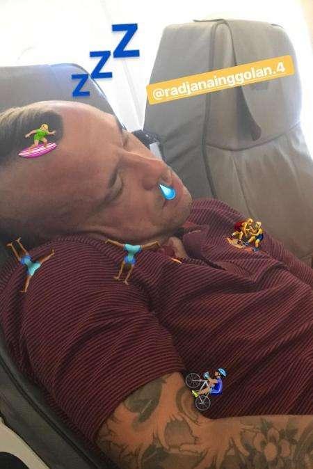 Guai ad addormentarsi con Jesus nei paraggi: il brasiliano prende in giro i compagni su Instagram. FOTO!