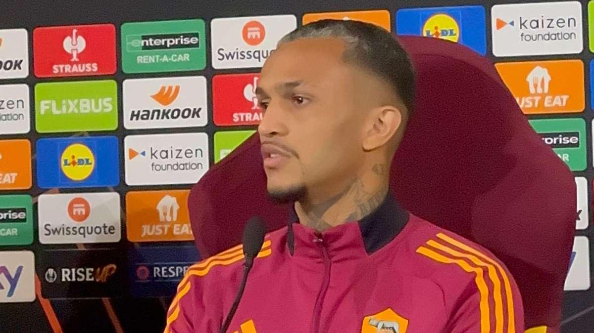 Conferenza stampa - Wesley: "Voglio diventare un giocatore importante per la Roma. L'espulsione contro il Como? Non ho commesso fallo"