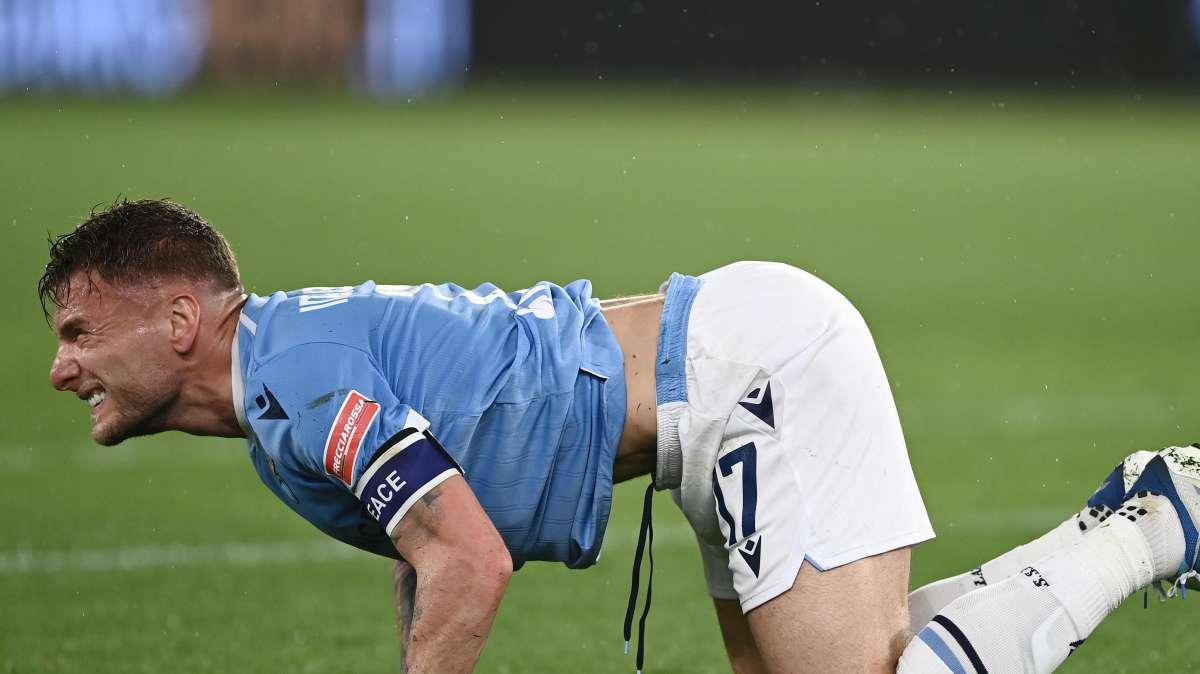 Lazio, risentimento al bicipite femorale per Immobile. Derby a rischio 